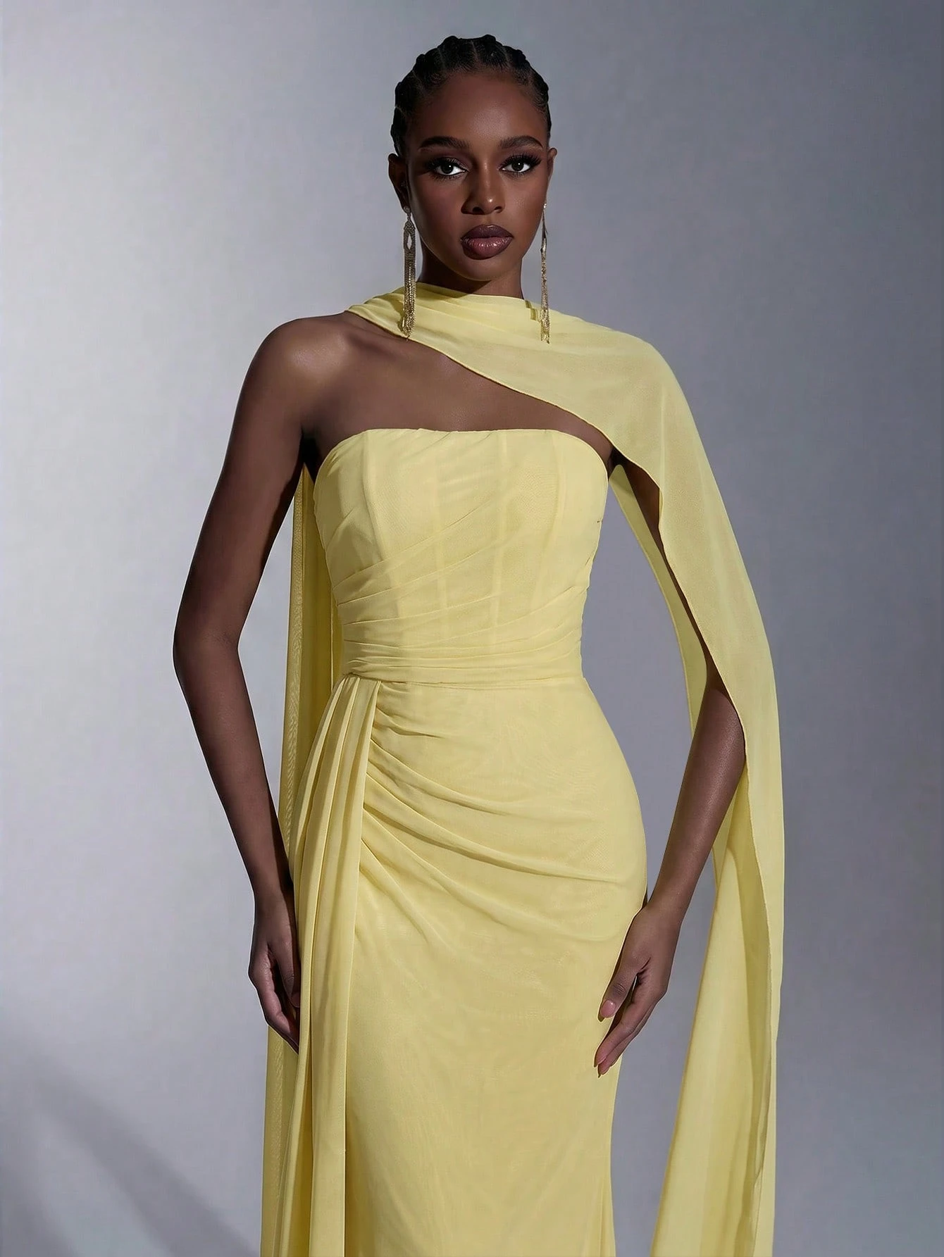 Elitara Robe élégante en mousseline de soie jaune beurre sans bretelles, coupe sirène,