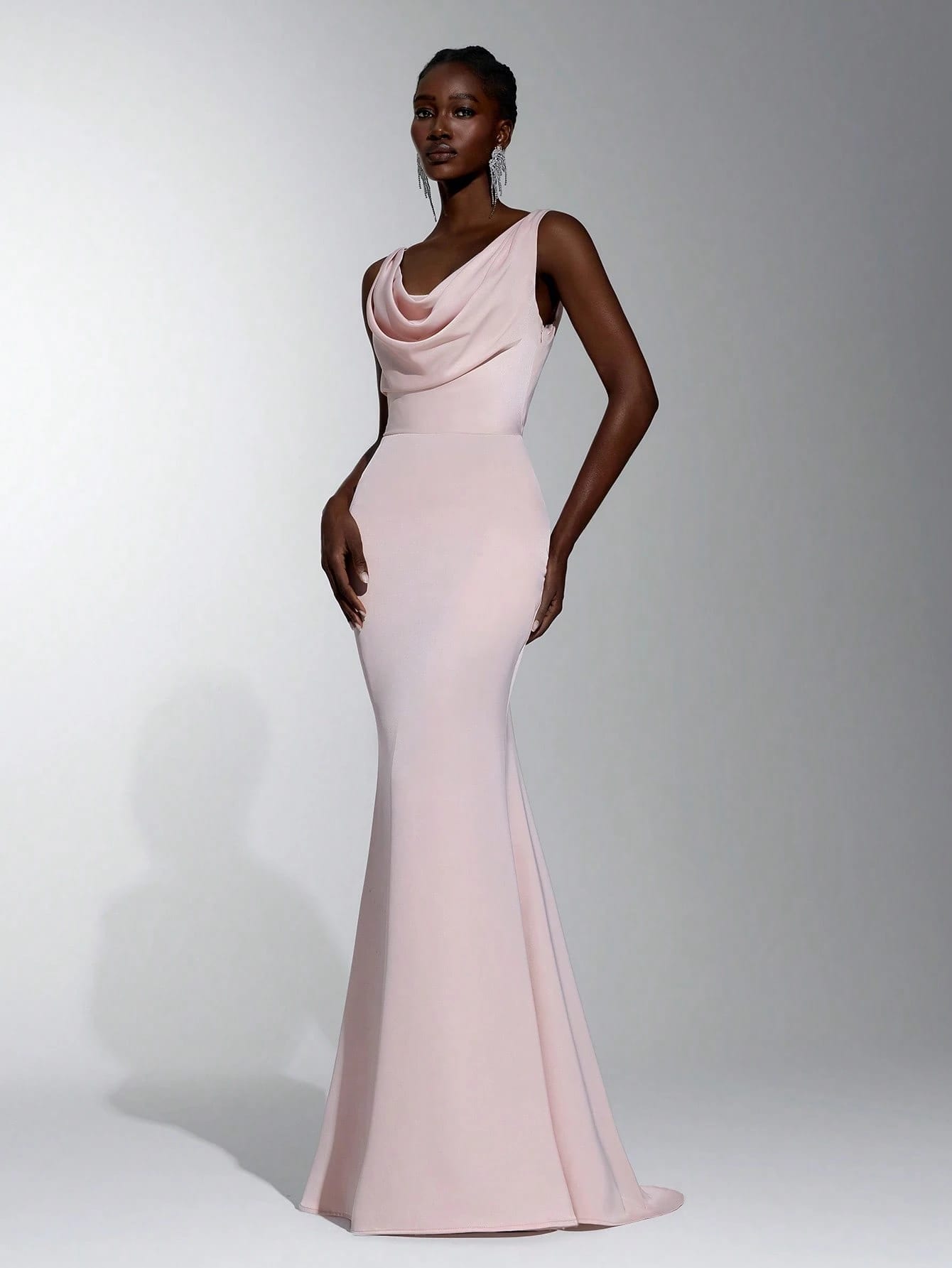 Elitara Robe de demoiselle d'honneur élégante, formelle et luxueuse, rose bébé, col