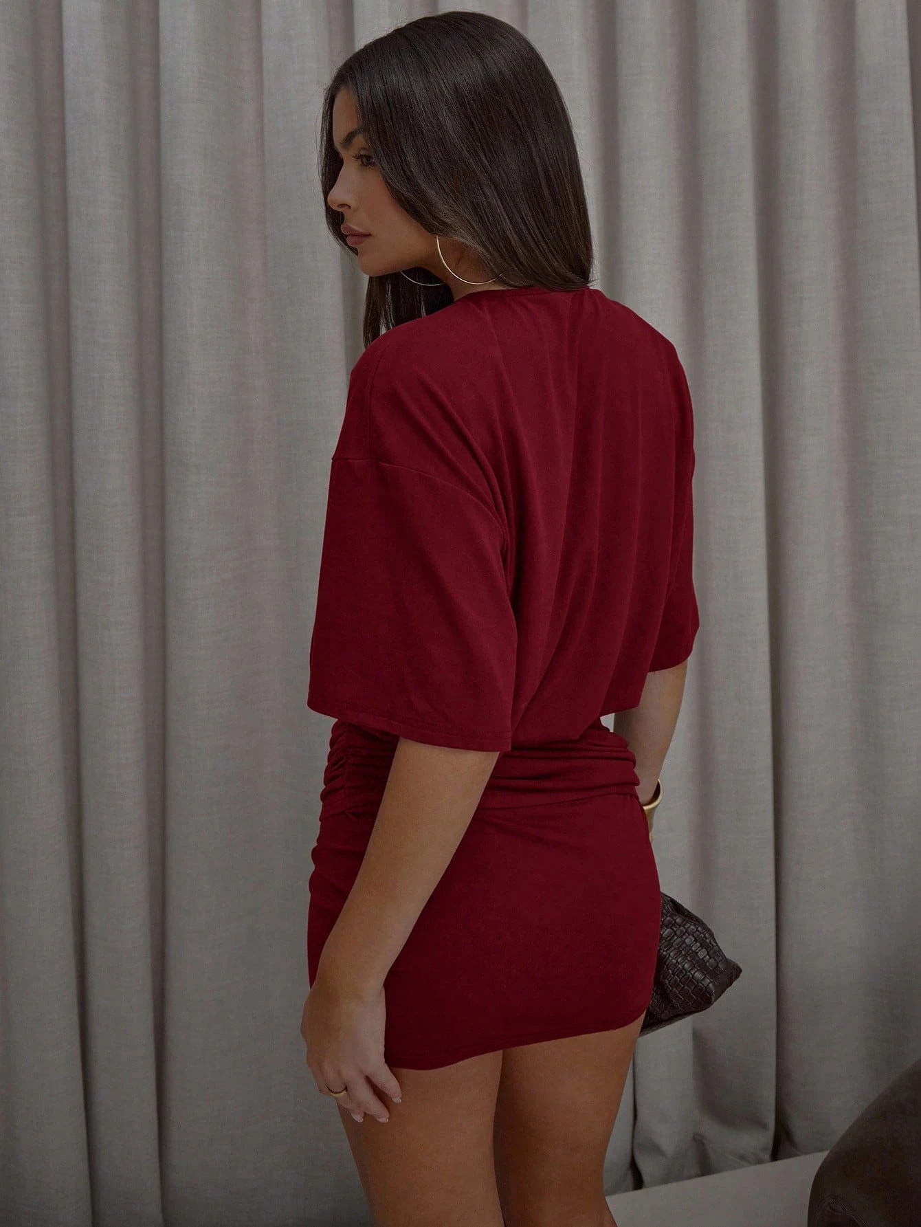 MUSERA Robe T-shirt ample à épaules carrées, ajustée avec détail de boucle drapée, — vue 6