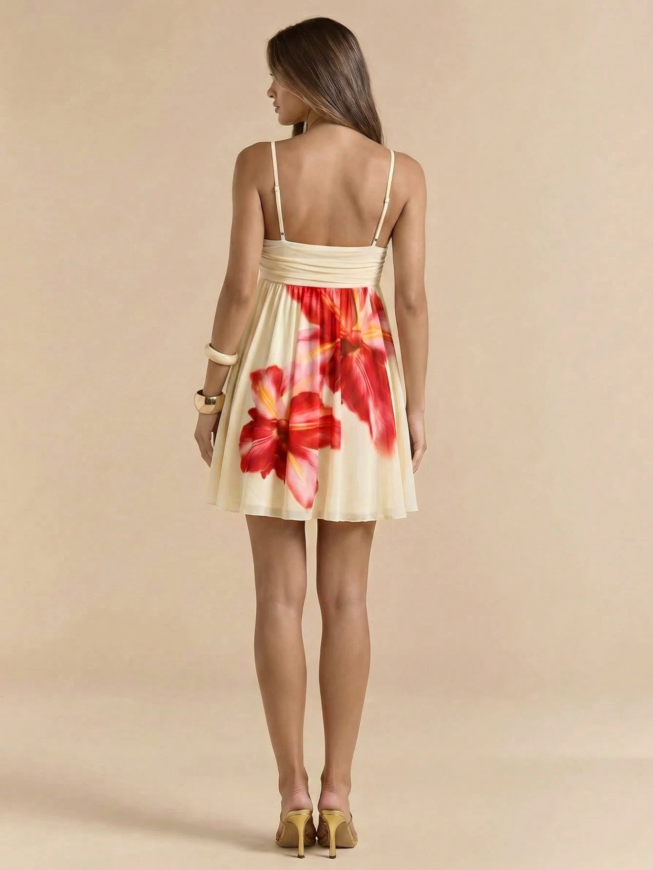 Robe d'été sans manches à fines bretelles, rose unicolore, élégante, douce et — vue 11