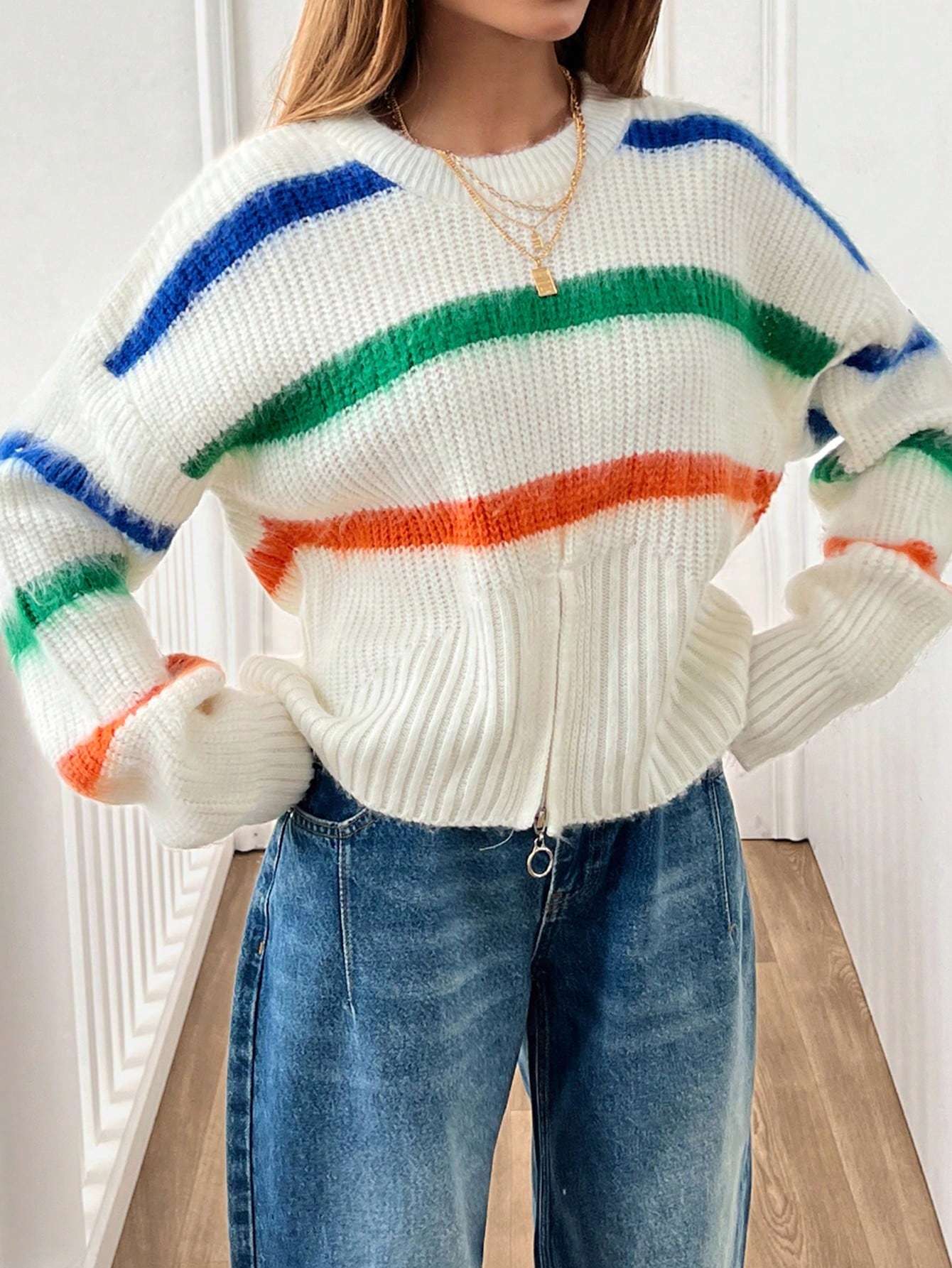 EURMUSE Pull-over femme à rayures avec détails zippés en fil poilu, bleu et blanc, style — vue 3