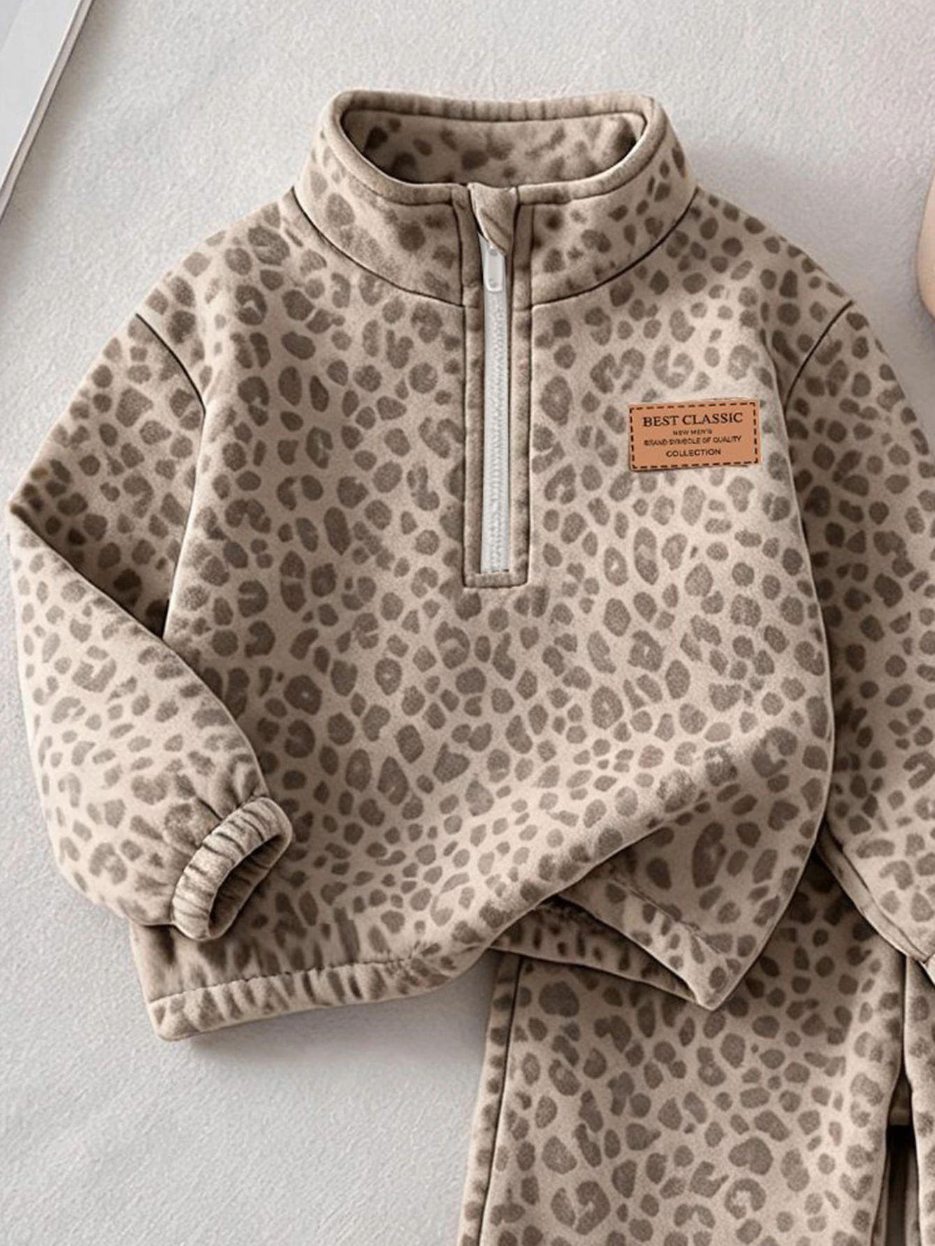Ensemble Jeune Fille à Pois Café au Lait Doux, Sweat-shirt en Polaire à Col Montant — vue 9