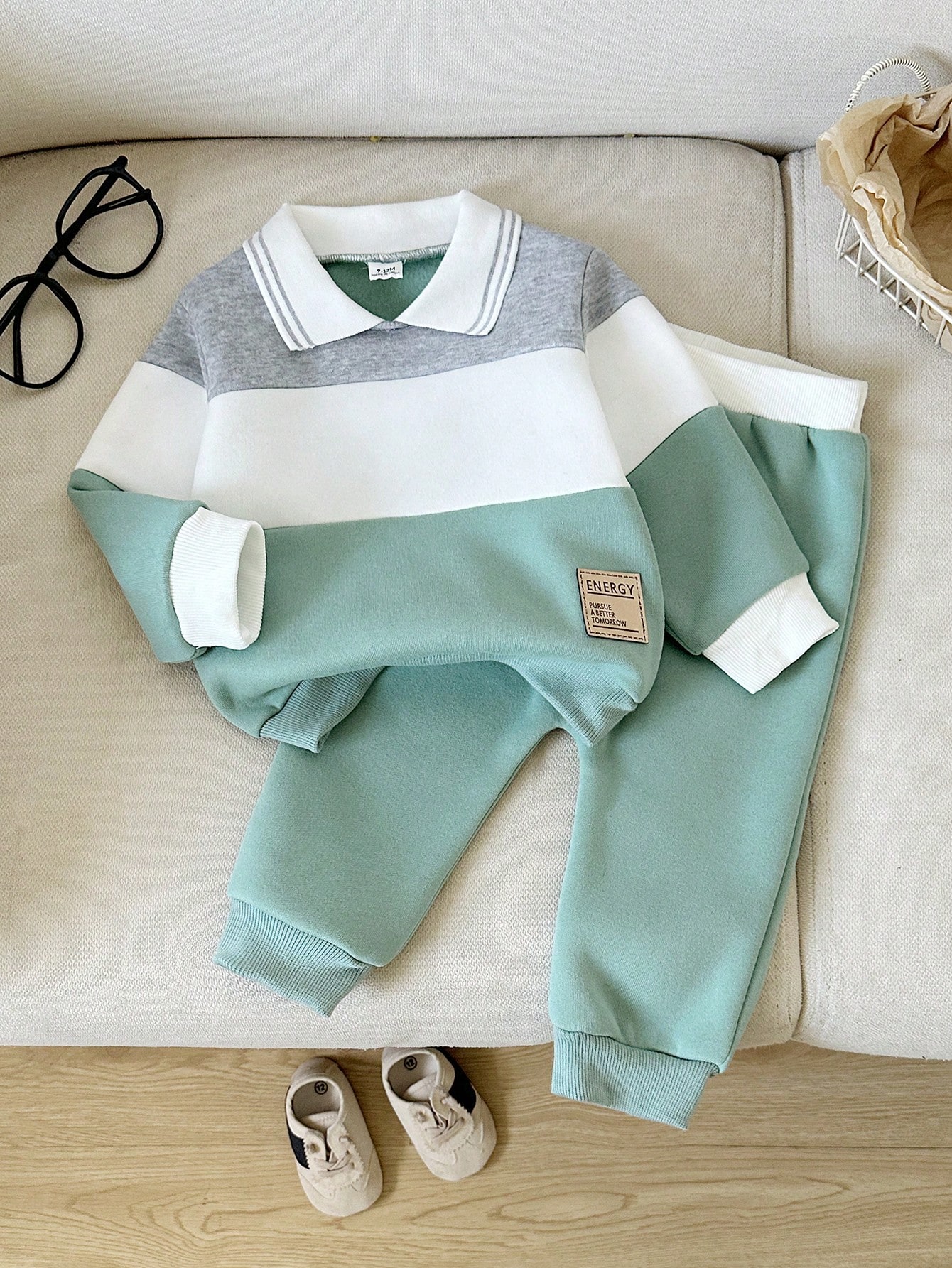 Ensemble de sweatshirt à col polo avec lettres brodées et pantalon de survêtement — vue 5