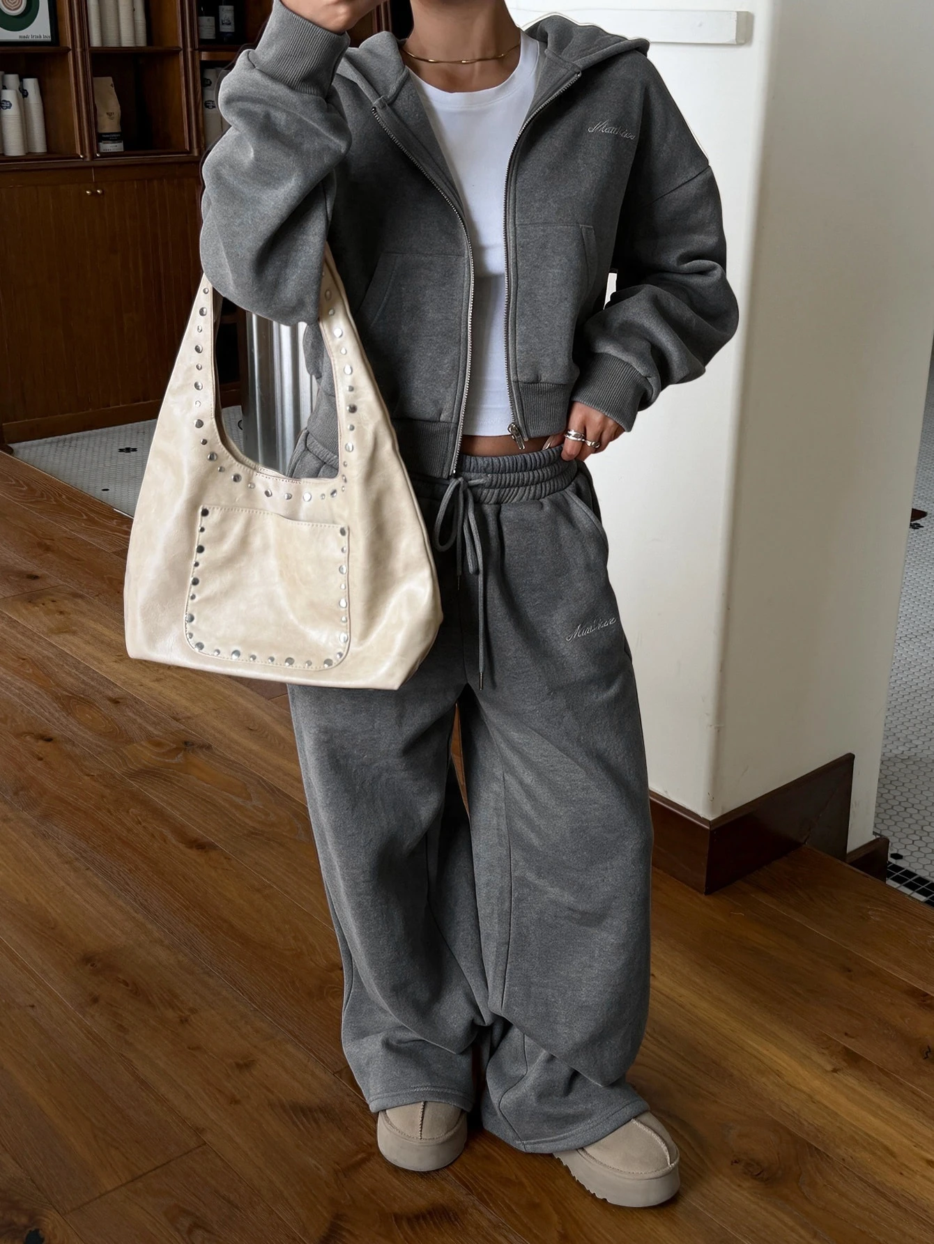 Muchica Ensemble sweat-shirt & pantalon de survêtement ample à devant ouvert, doublé — vue 10