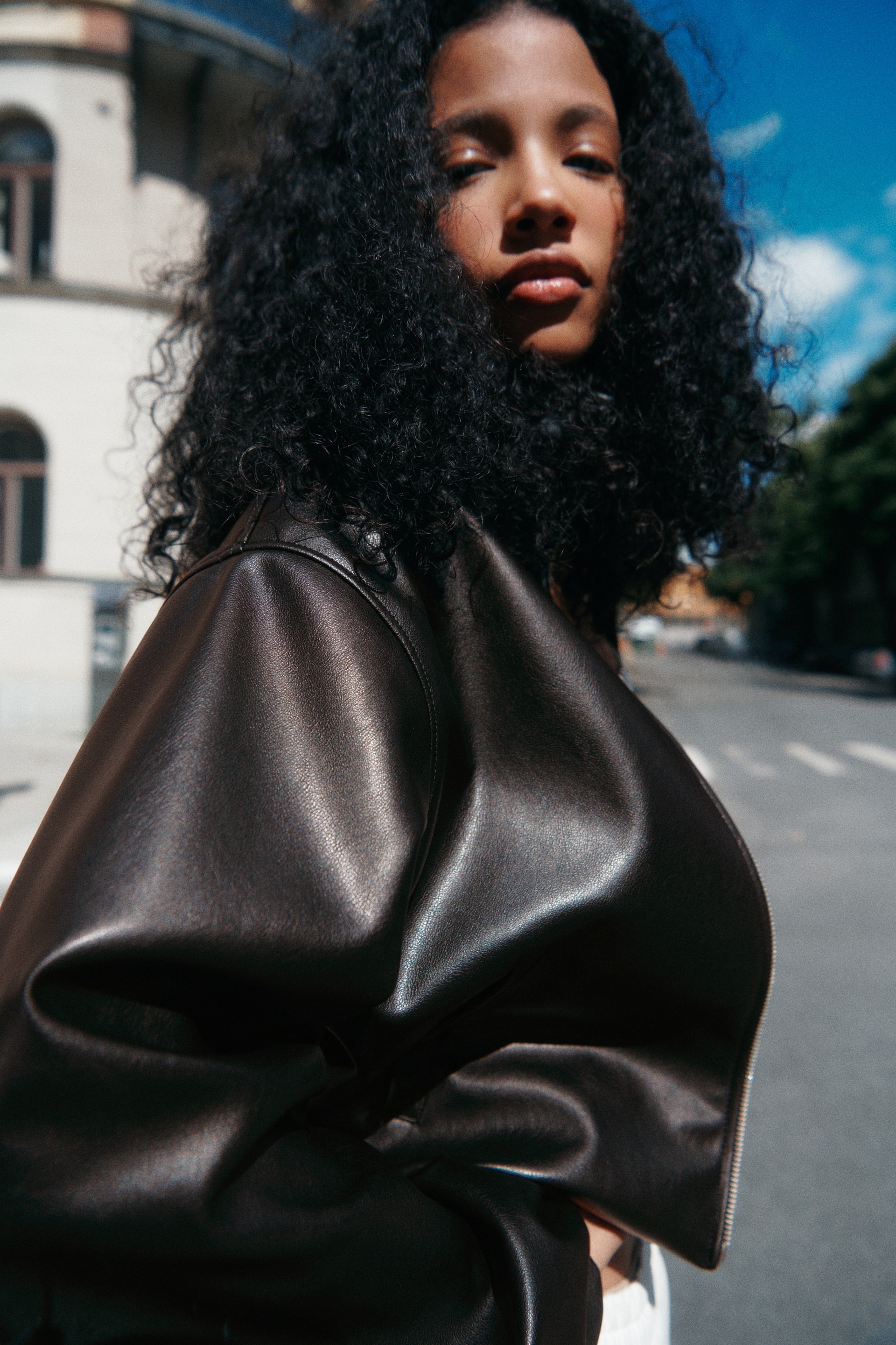 Veste à col entonnoir en tissu enduit — vue 4