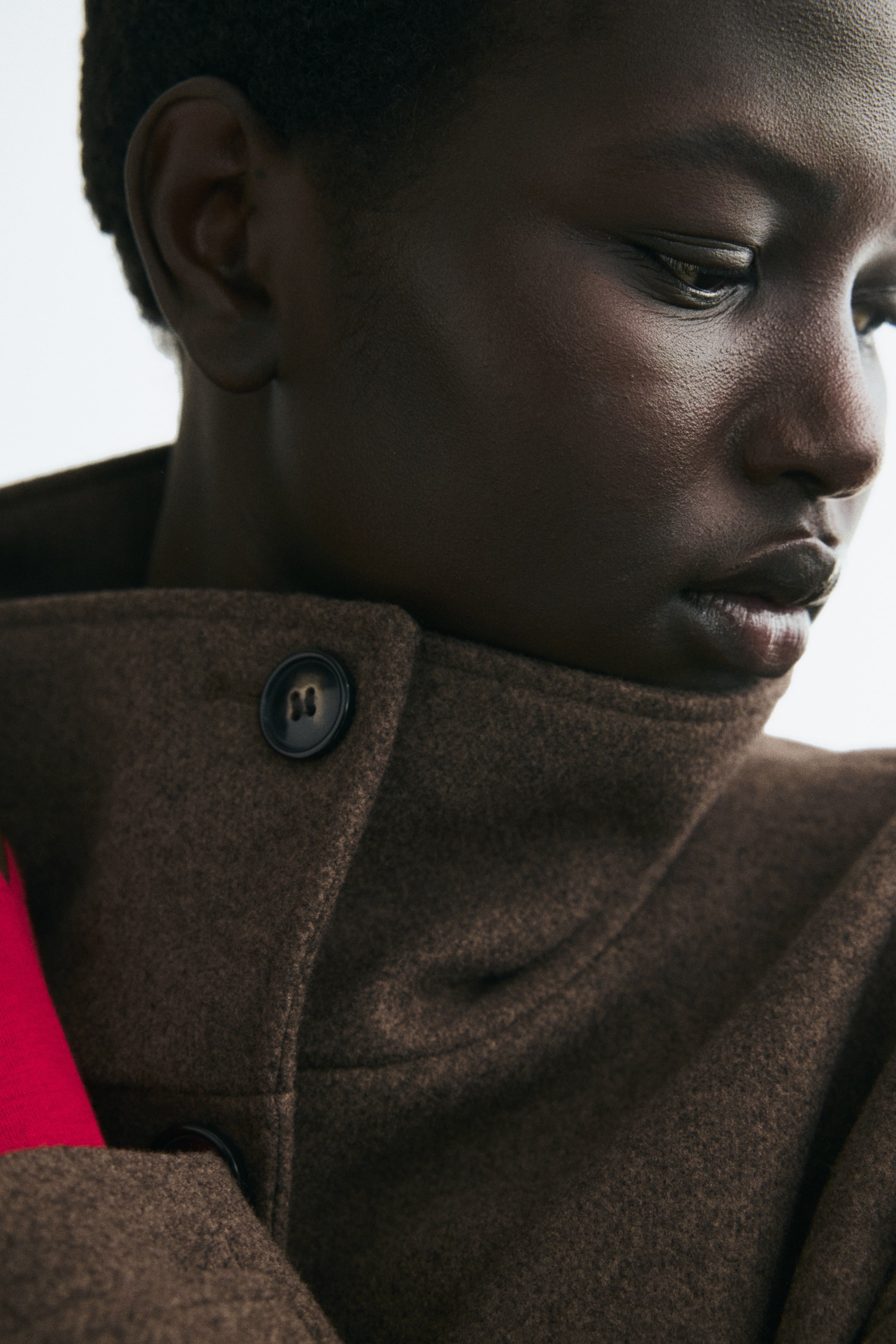 Veste courte avec col entonnoir