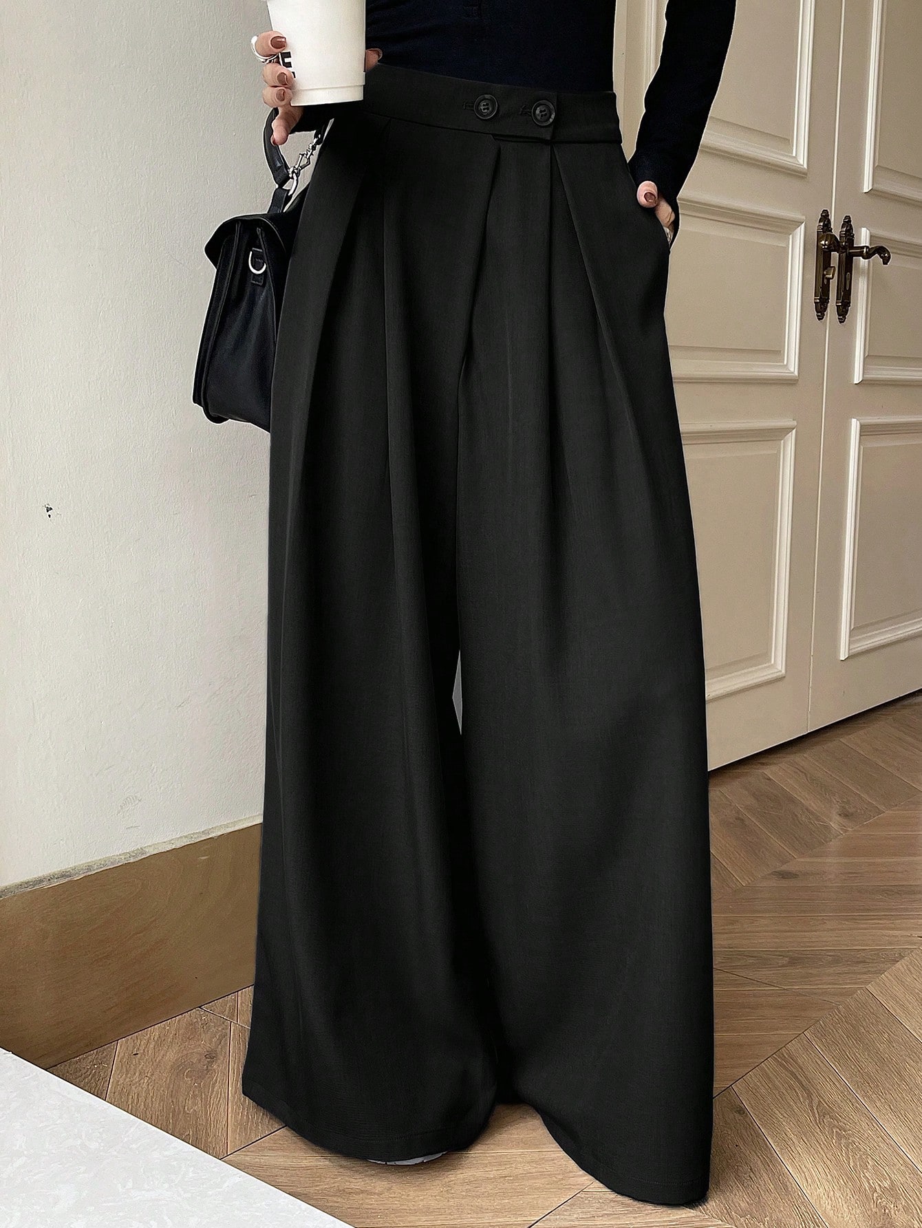 DAZY Pantalon femme à taille haute, jambes larges, poches à boutons et plis — vue 2