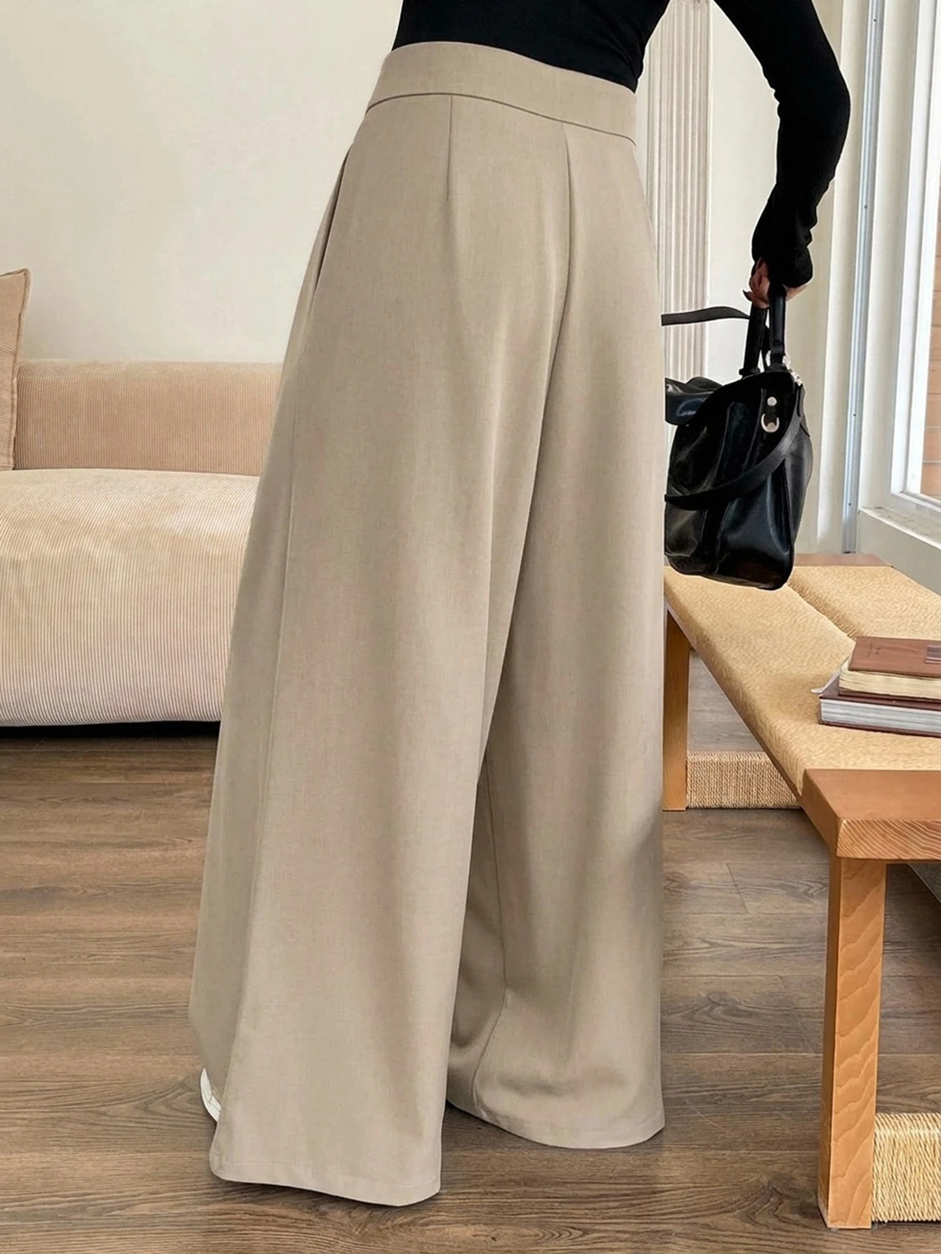 DAZY Pantalon femme à taille haute, jambes larges, poches à boutons et plis — vue 10