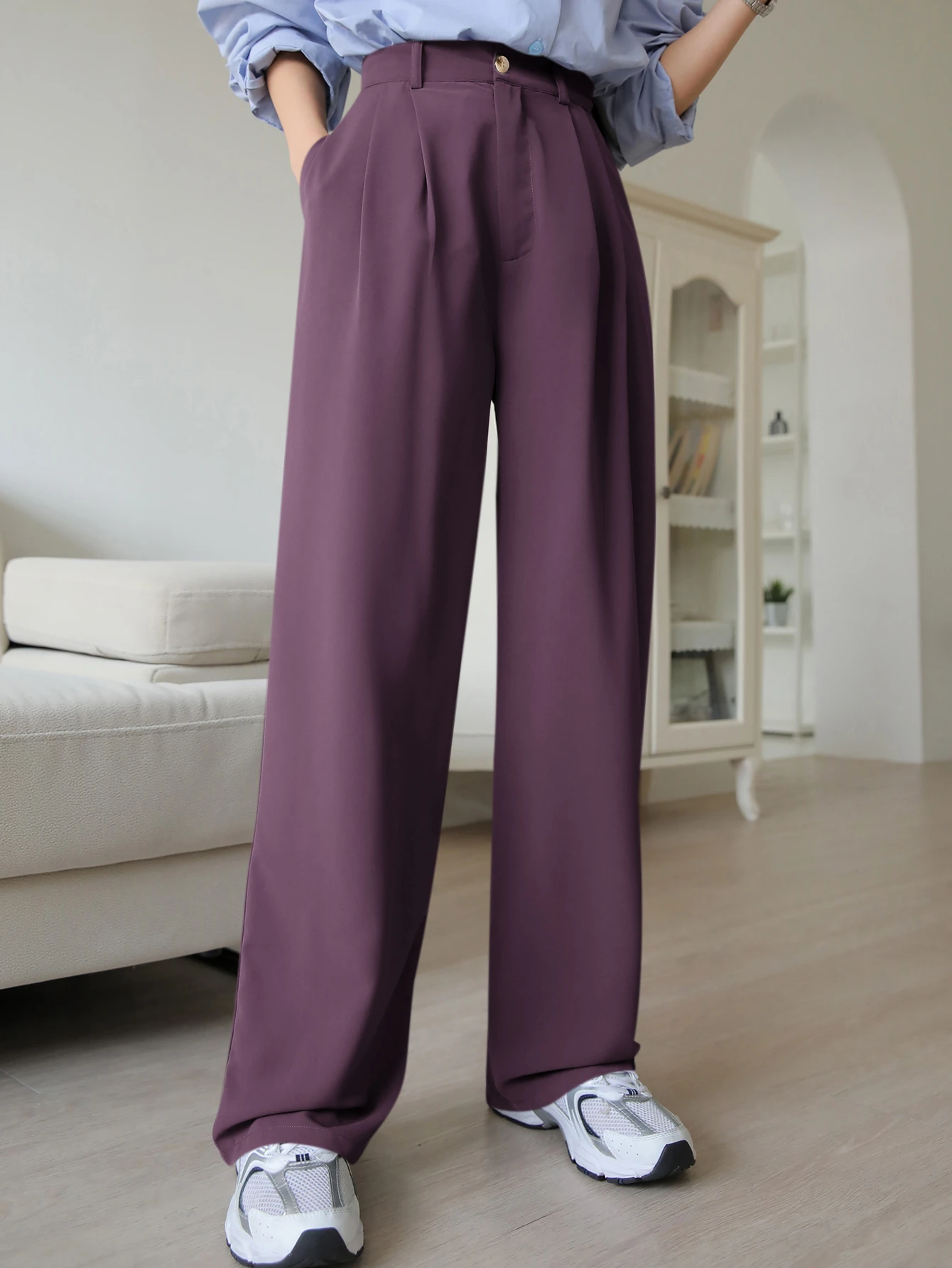 DAZY Pantalon décontracté minimaliste de couleur unie avec poches et boutons pour femmes, — vue 8