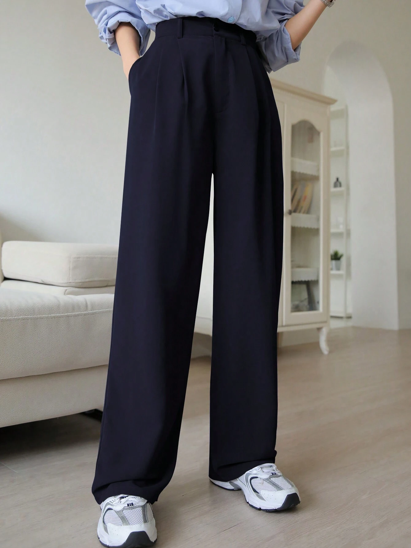 DAZY Pantalon décontracté minimaliste de couleur unie avec poches et boutons pour femmes, — vue 11