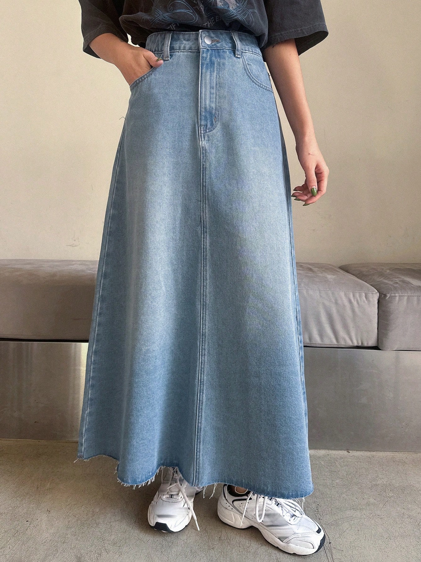 DAZY Jupe en jean délavée et effilochée pour femmes, style décontracté