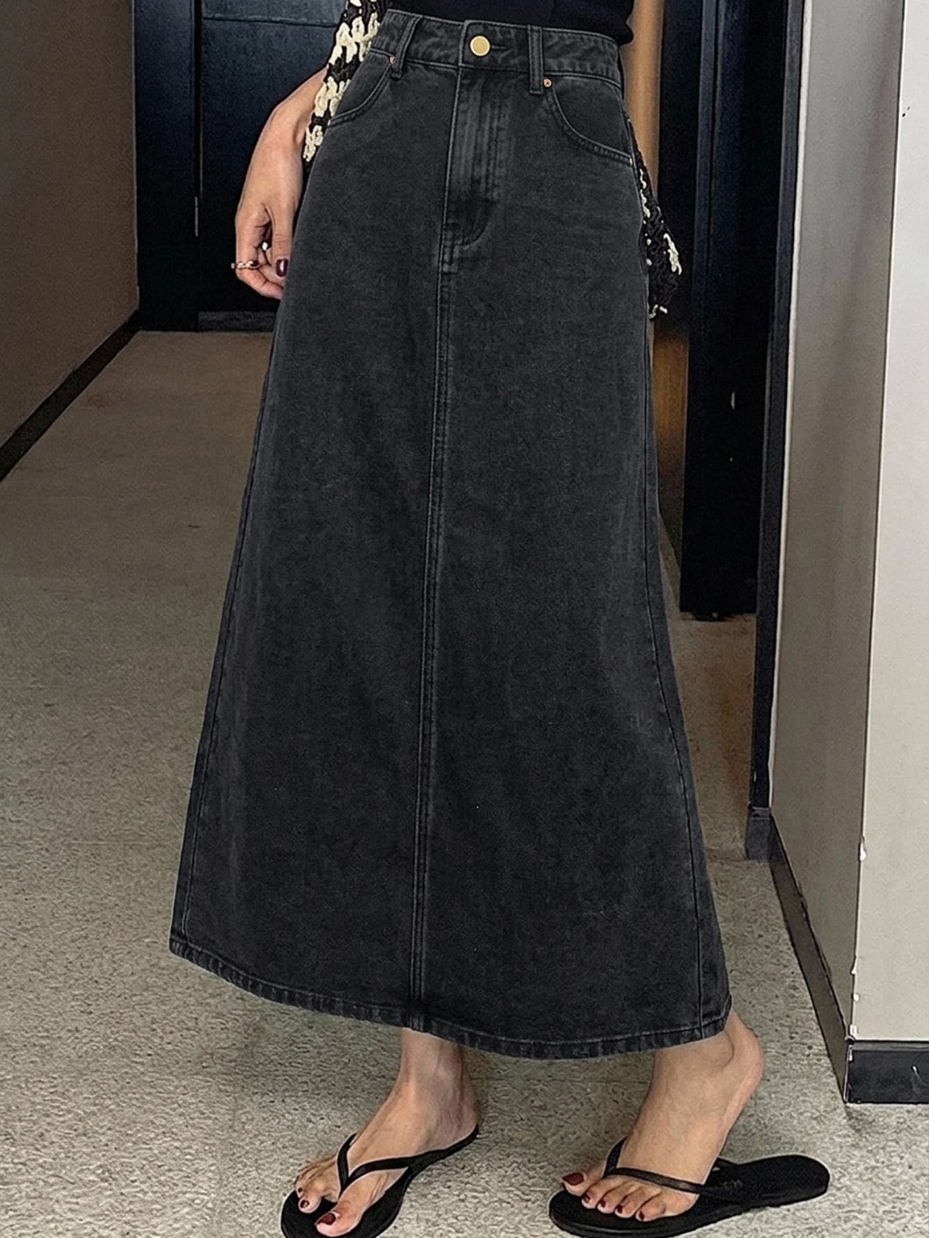DAZY Jupe en jean délavée avec fente et poche pour femmes, couleur unie, style — vue 6