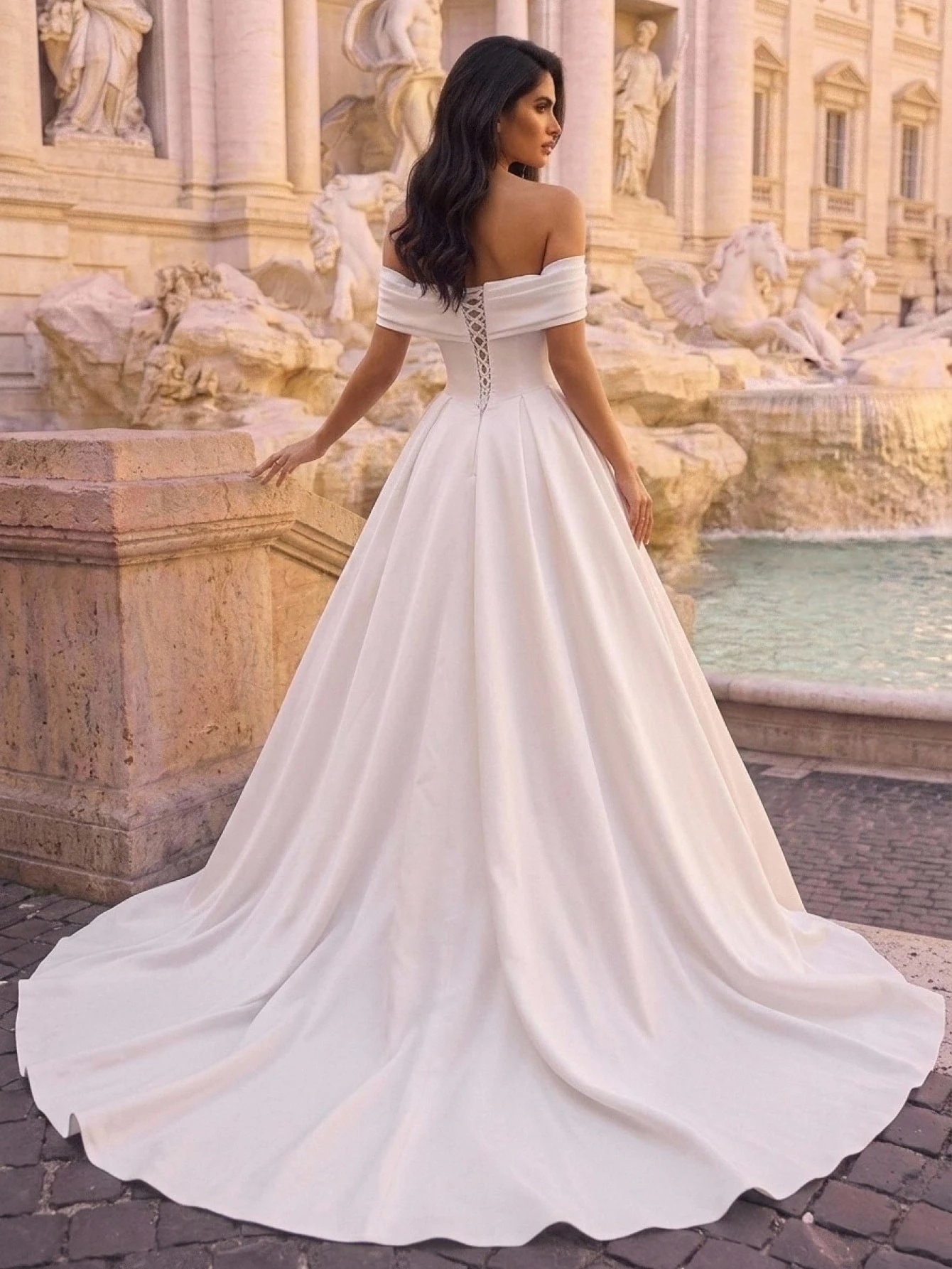 Glamrae Jupe A-line blanche élégante minimaliste en satin brillant, épaules dénudées,