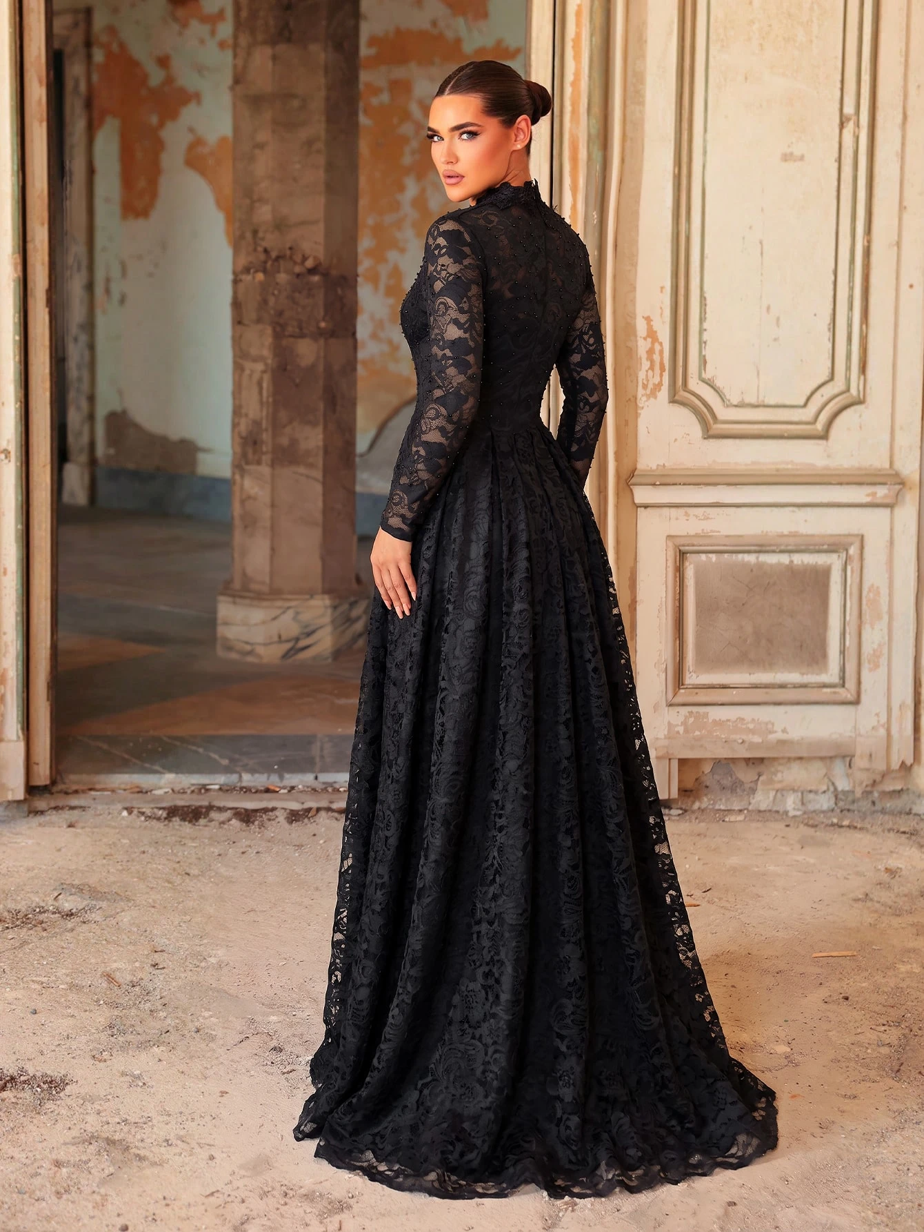 Aureia Robe de mariée de style palais élégante et romantique, blanche, à manches longues, — vue 3