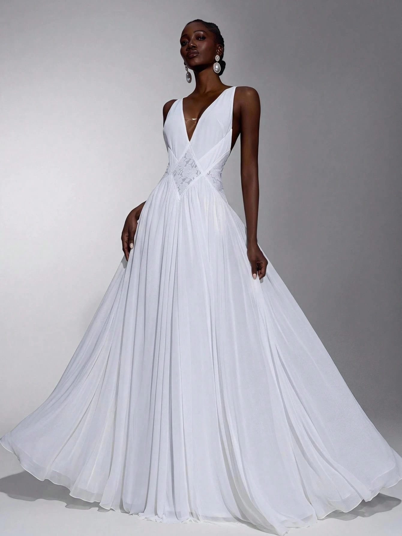 Elitara Robe de mariée élégante et classique pour femme, col en V, design asymétrique