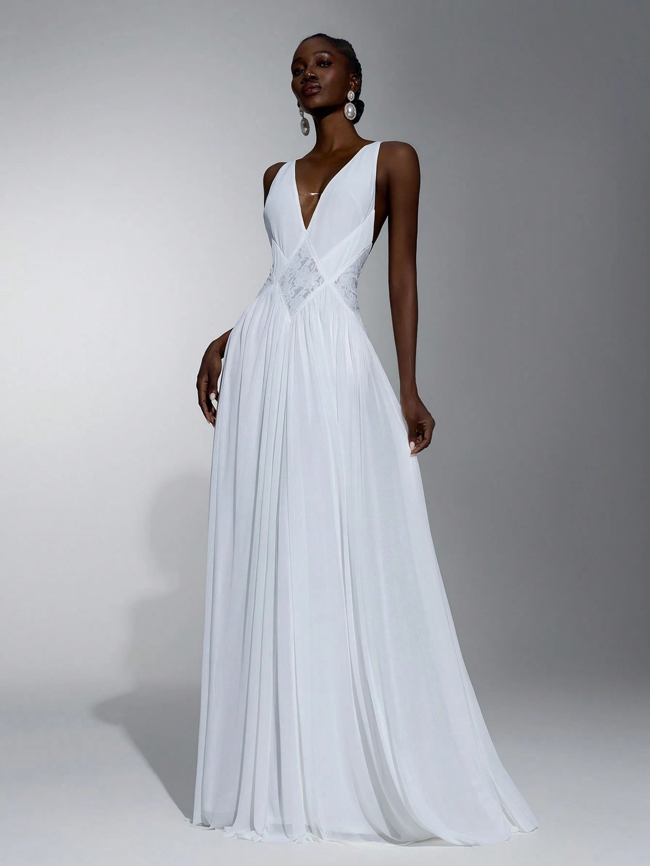 Elitara Robe de mariée élégante et classique pour femme, col en V, design asymétrique — vue 4