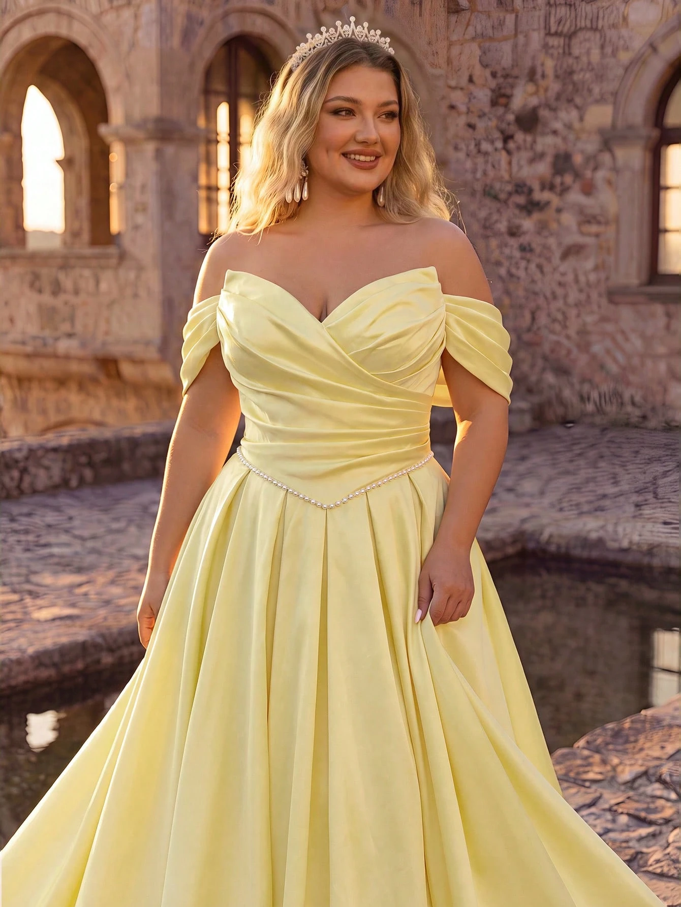 Glamrae Robe de mariée grande taille élégante et romantique style cour, col en V profond, — vue 6
