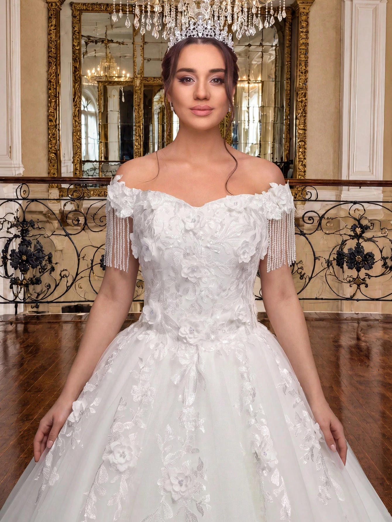 Robe de mariée élégante ivoire à épaules dénudées avec applique perlée à la main, robe de — vue 4