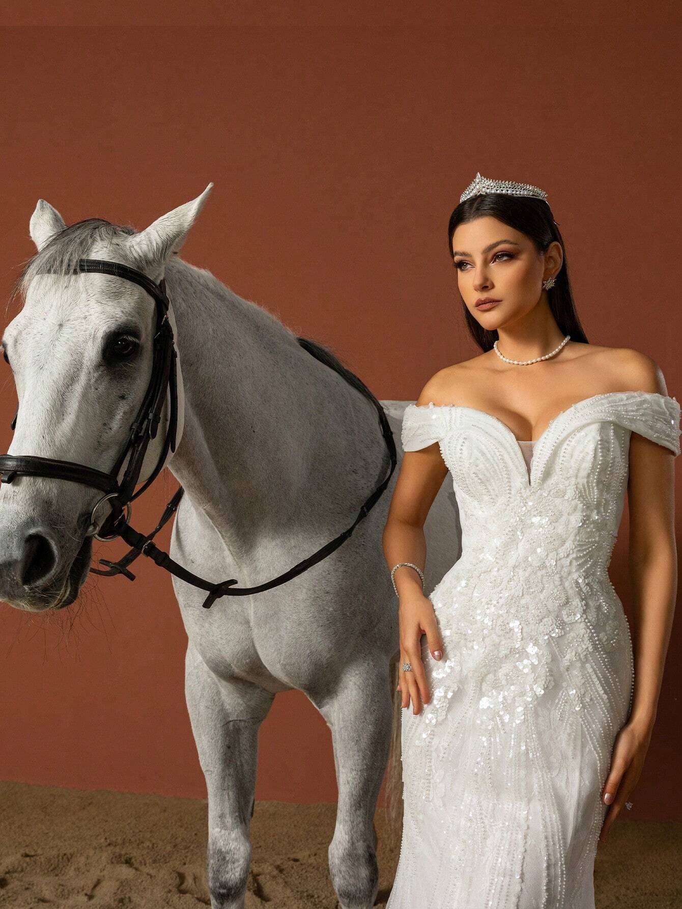 Robe de mariée romantique à épaules dénudées avec paillettes HEARBOBO, design élégant en — vue 6