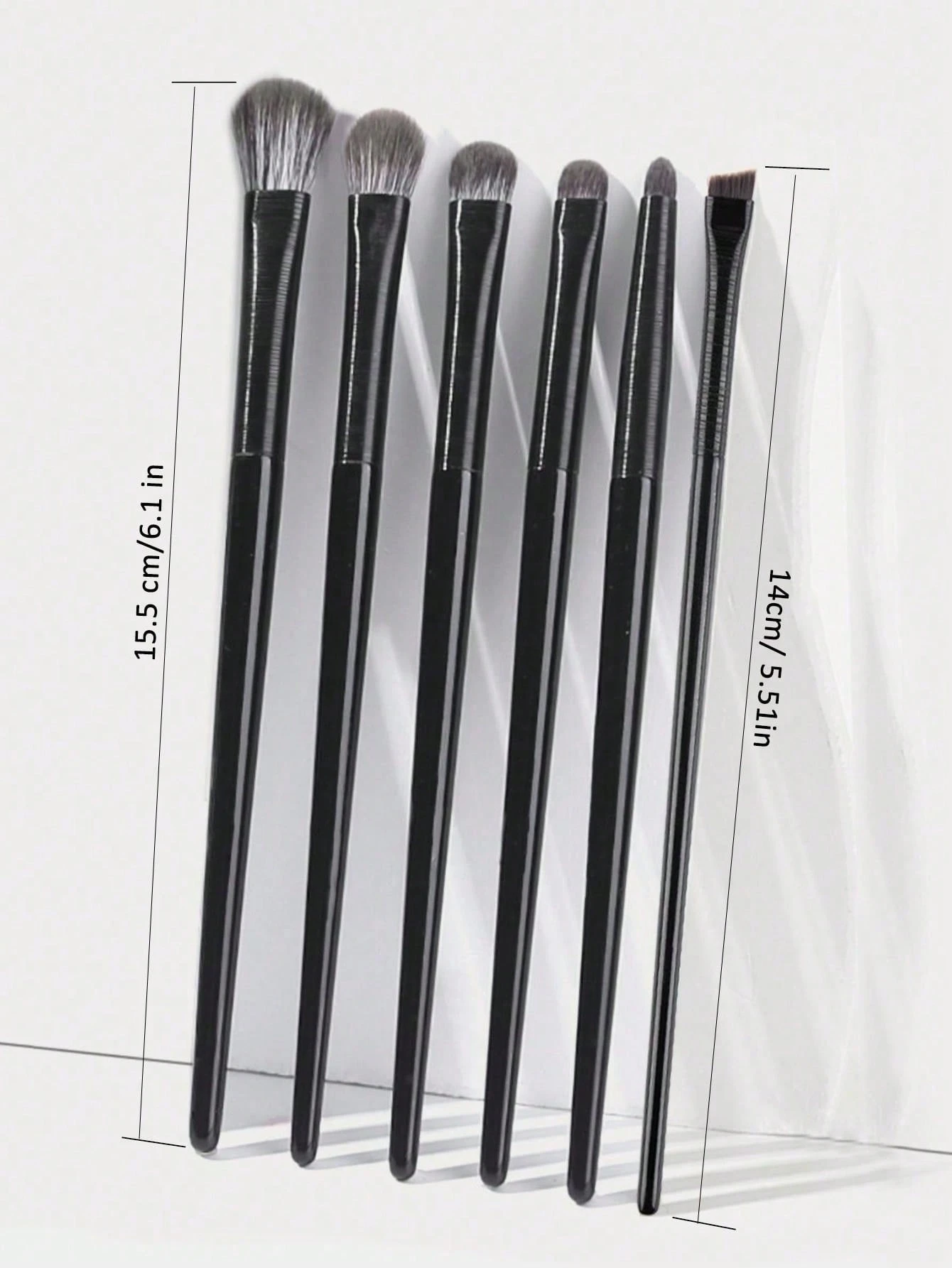 /set Ensemble de pinceaux de maquillage à poils doux, comprenant des pinceaux pour ombre — vue 11