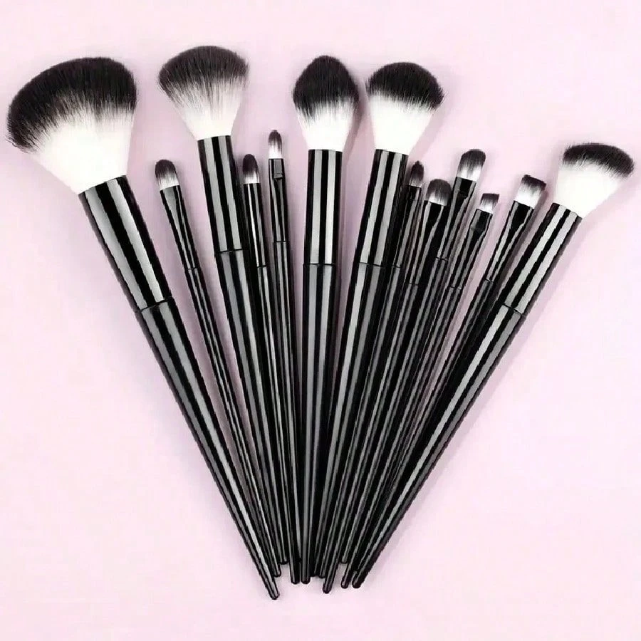 Pinceaux de maquillage, 2 ensembles d'éponges de maquillage, 2 pièces de tampons de — vue 5