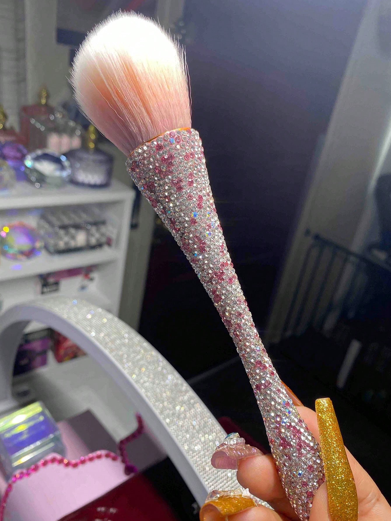 Ensemble de pinceaux de maquillage luxueux et orné de strass, comprenant 1 pièce grand — vue 10