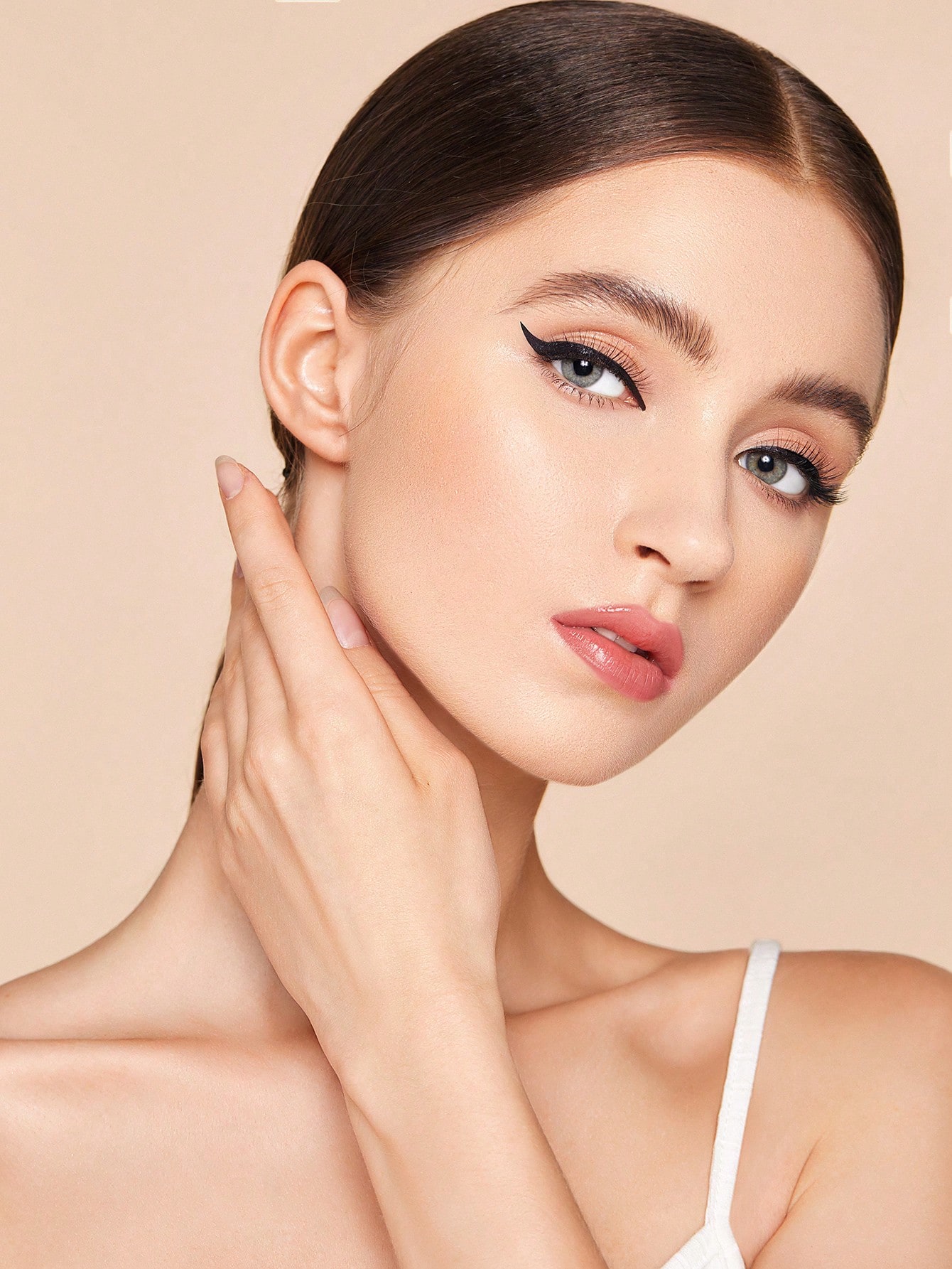 SHEGLAM Traceur pour les yeux liquide Eternal Beauty - Crayon yeux noir mat imperméable, — vue 5